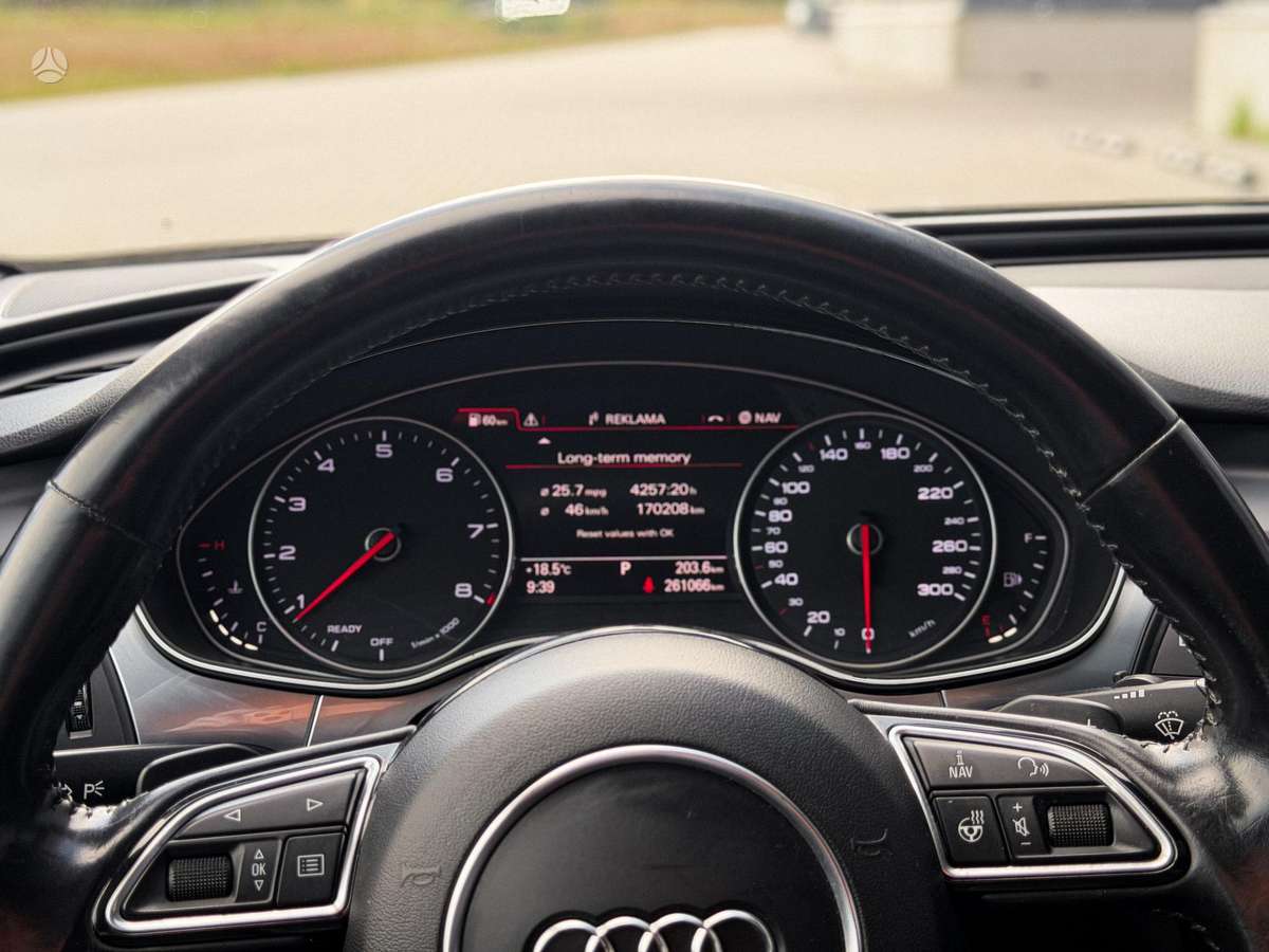 Audi A6, 2.0 l., saloon / sedan