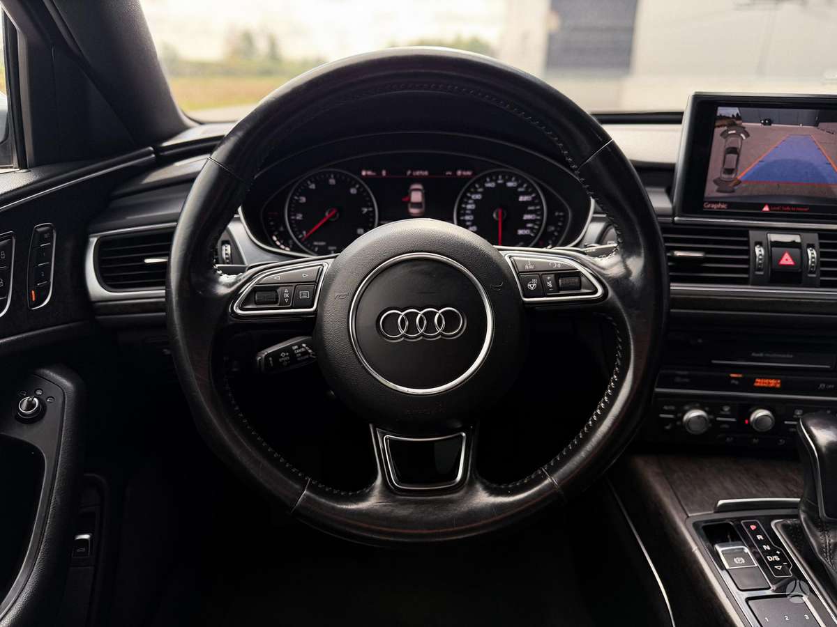Audi A6, 2.0 l., saloon / sedan