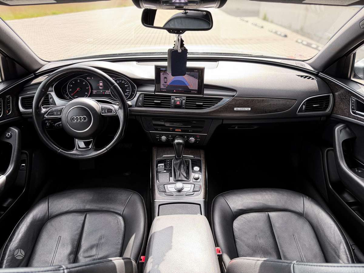 Audi A6, 2.0 l., Седан