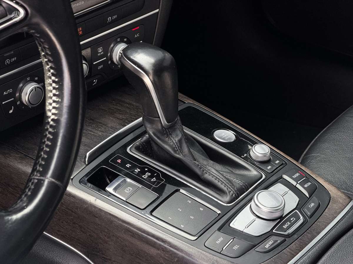 Audi A6, 2.0 l., Седан