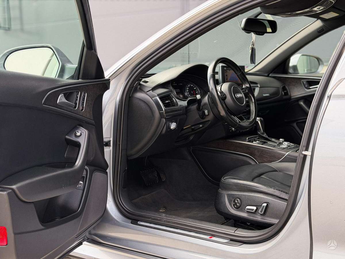 Audi A6, 2.0 l., Седан