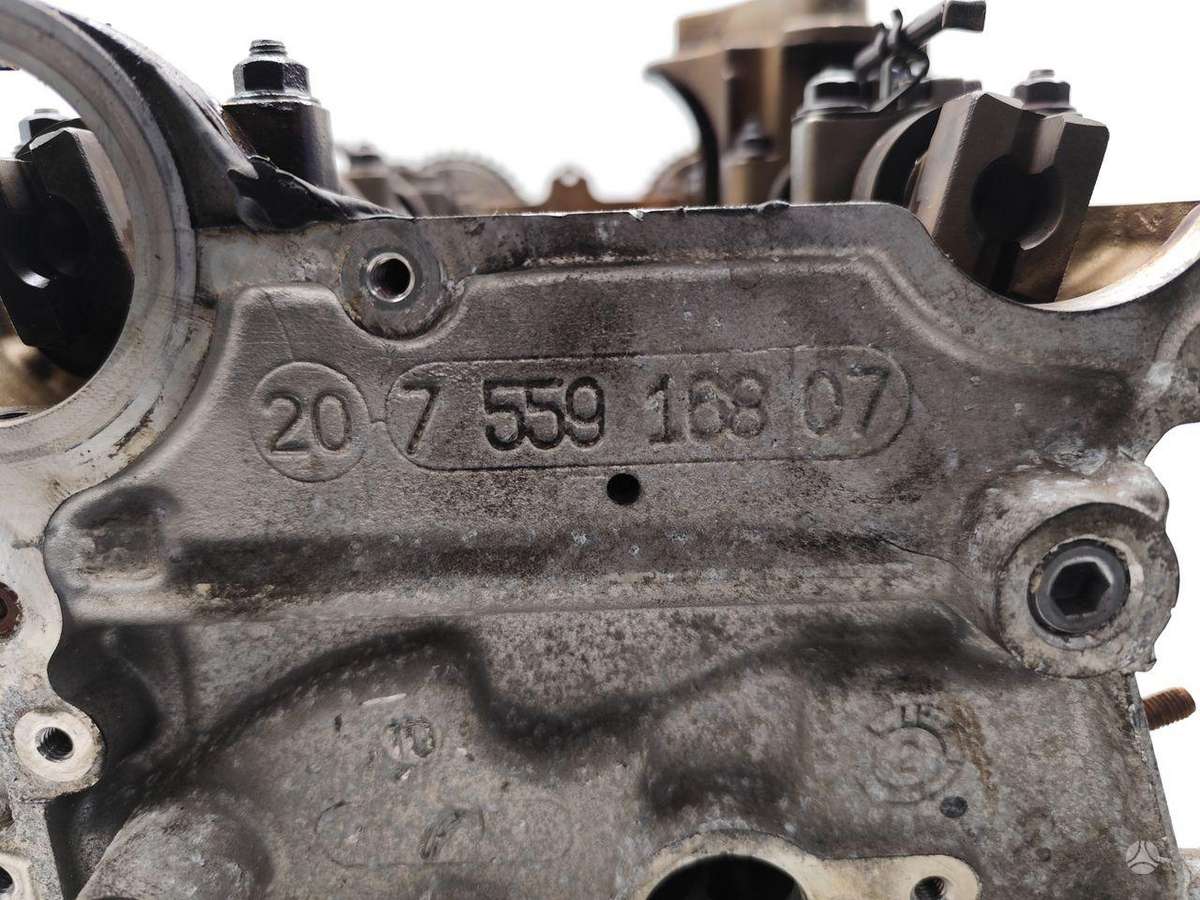 BMW 320, 7559168, variklio galvutė