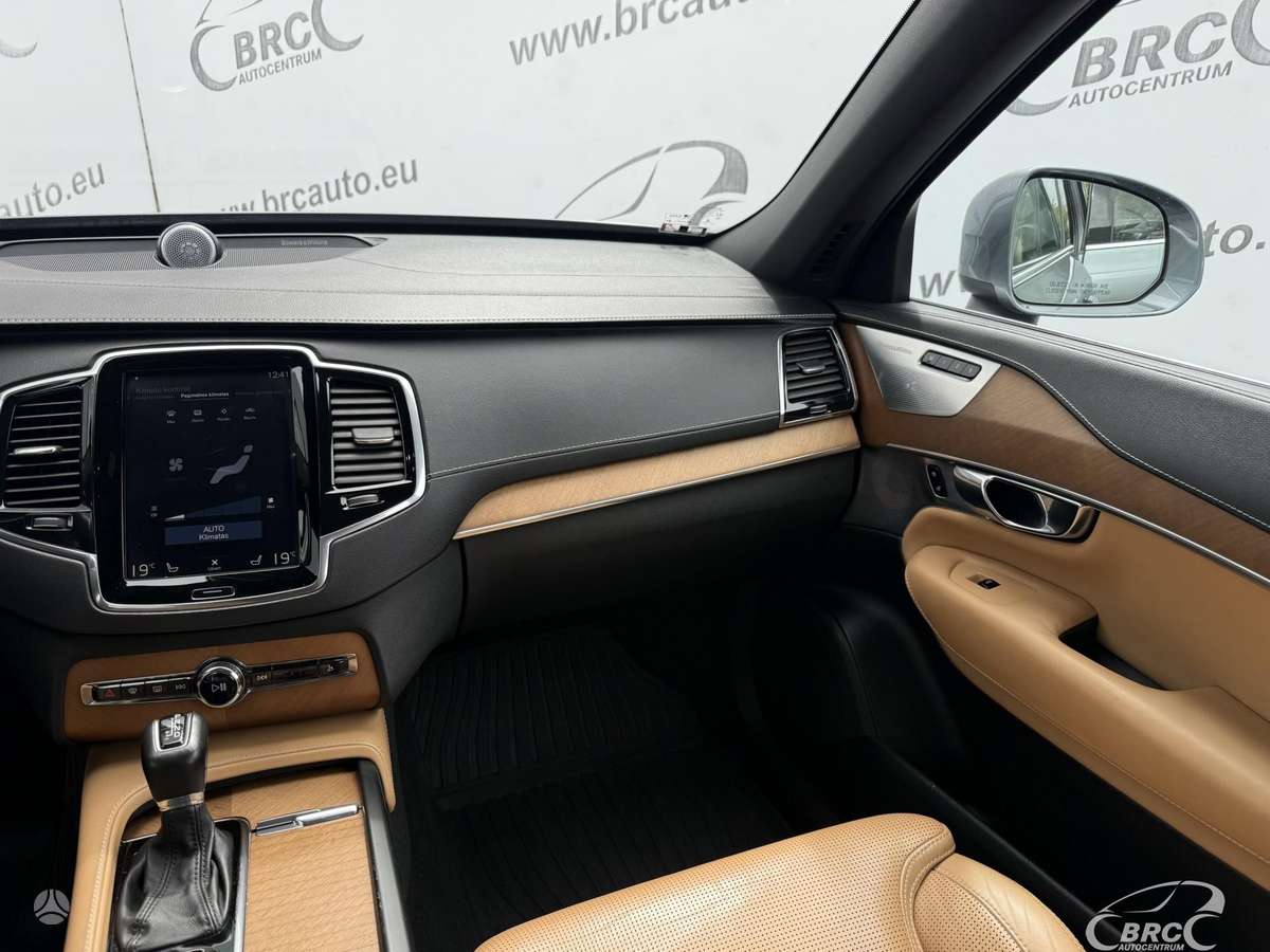 Volvo XC90 - 6