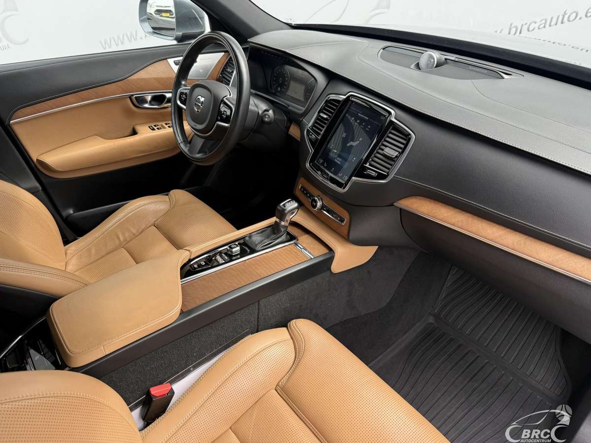 Volvo XC90 - 10