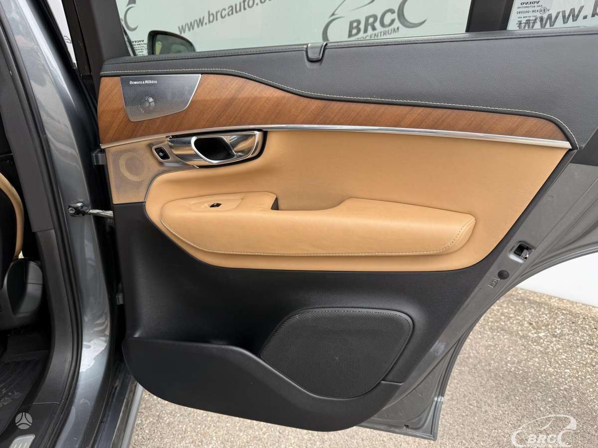 Volvo XC90 - 12