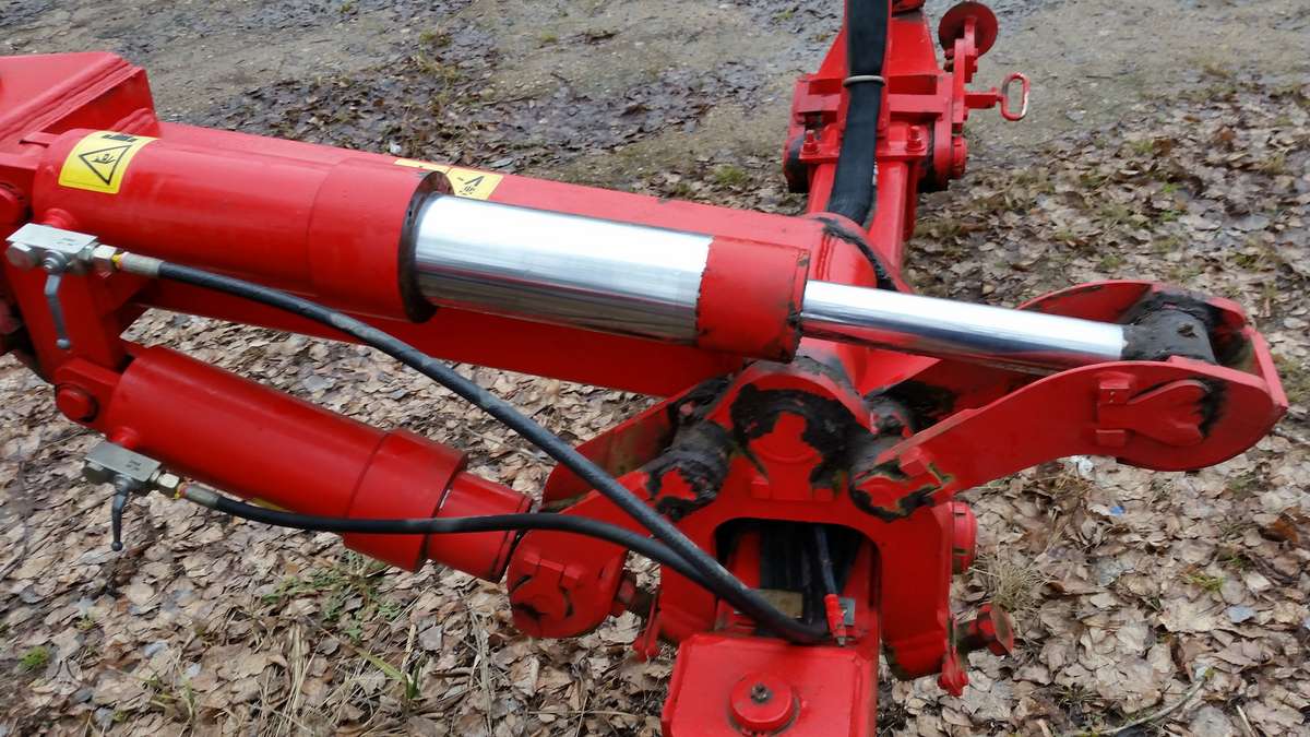 Pöttinger SERVO 65 PLUS, scrapers, scrubbers