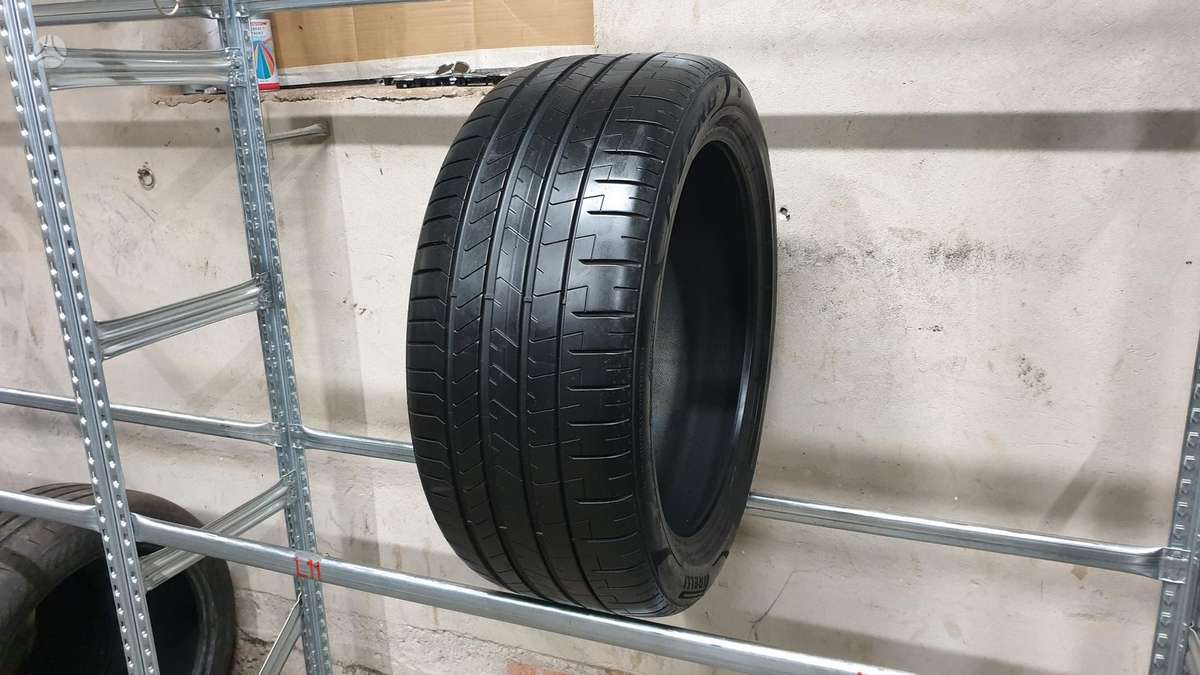 Pirelli PZero TM, летние 275/40 R20