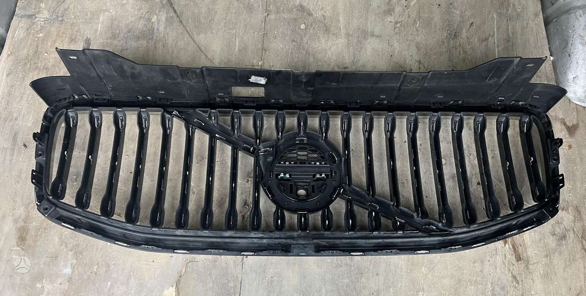 Volvo XC60 front grill