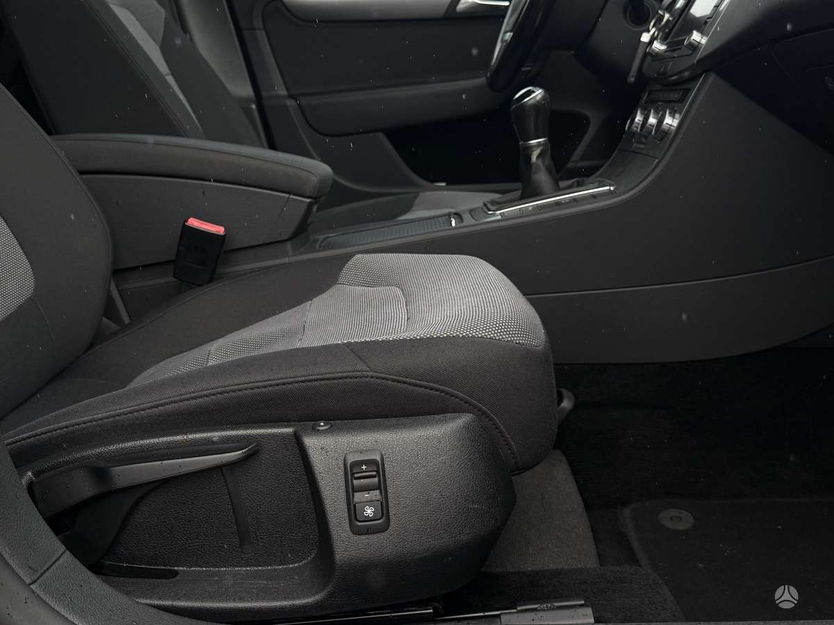 Volkswagen Passat, 2.0 l., Универсал