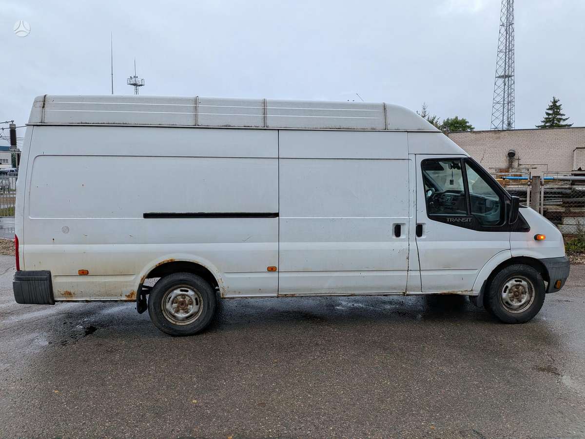 Ford Transit, 2.4 l., cargo van