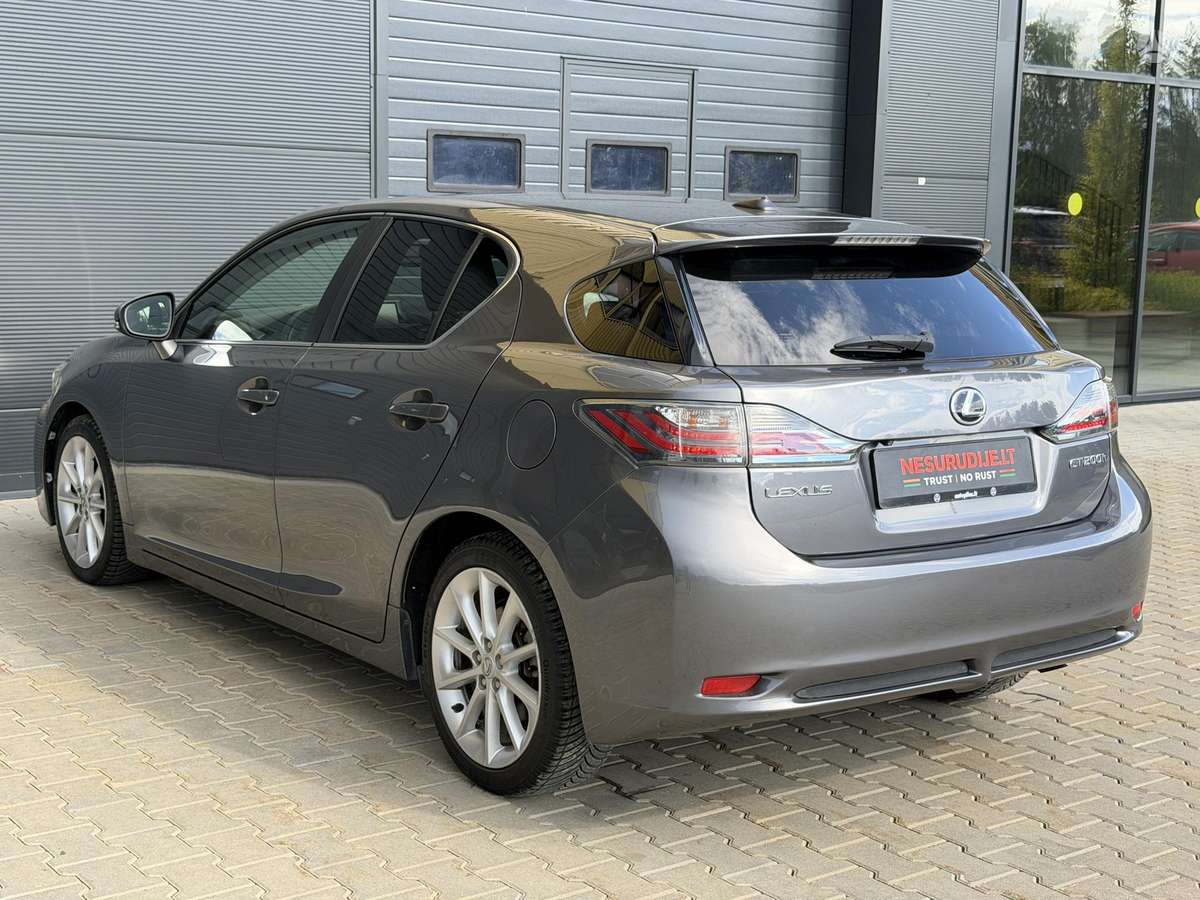 Lexus CT 200h, 1.8 l., hatchback