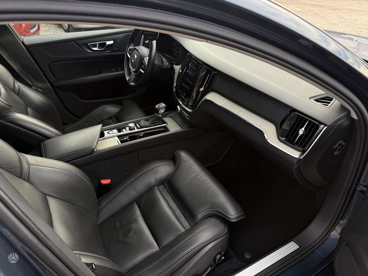 Volvo V60, 2.0 l., universalas