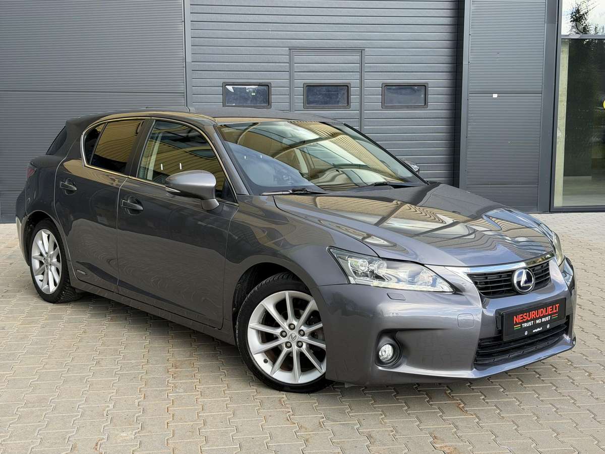 Lexus CT 200h, 1.8 l., hatchback