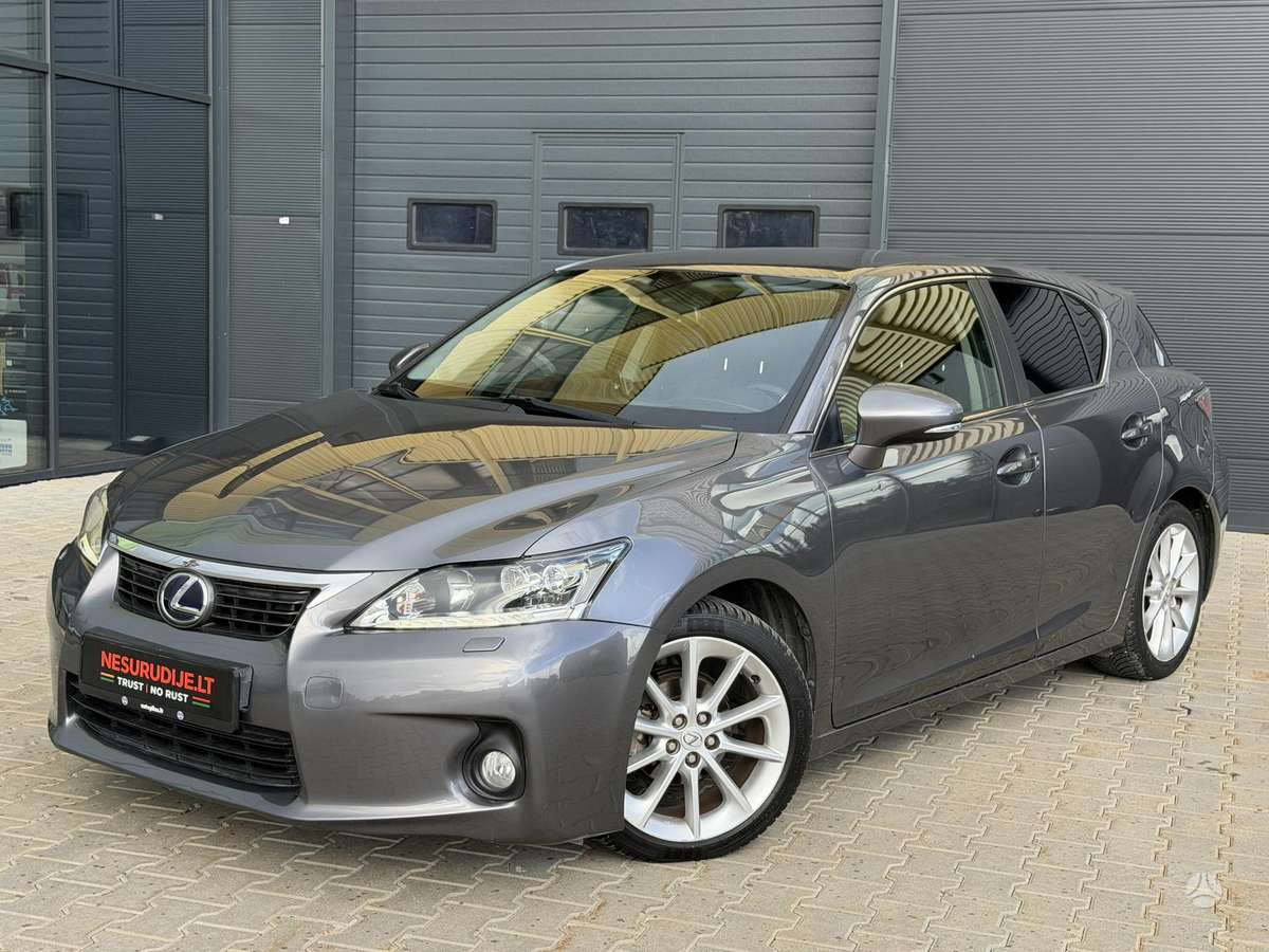 Lexus CT 200h, 1.8 l., hatchback