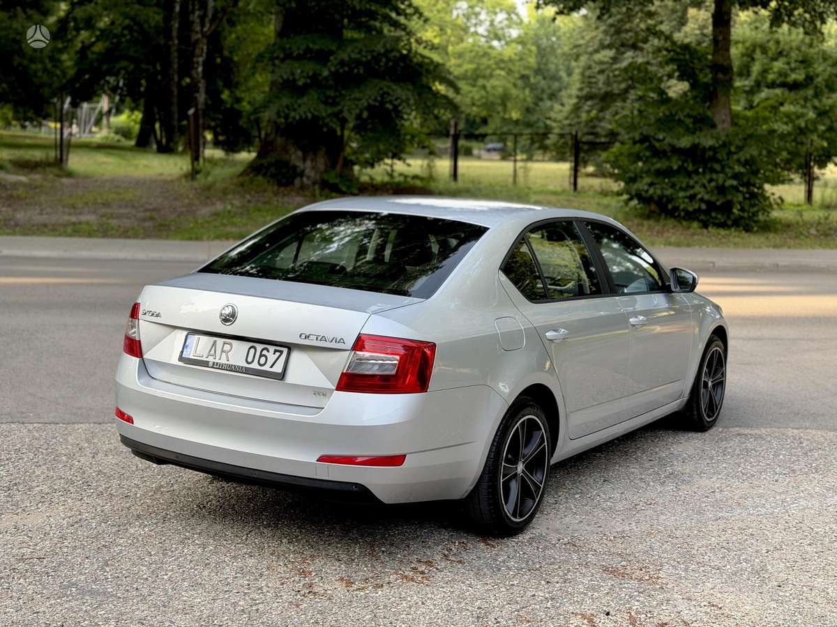 Skoda Octavia, Седан