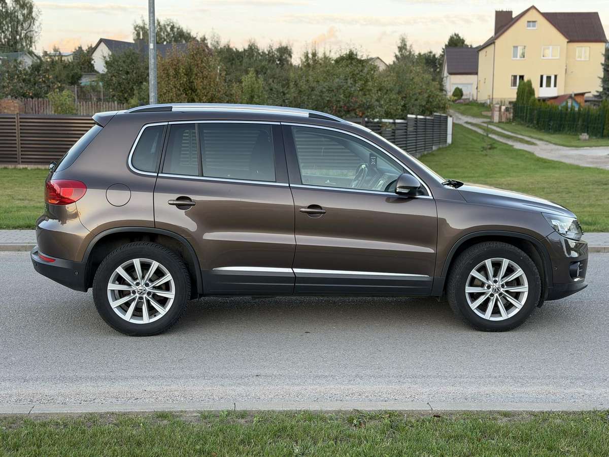Volkswagen Tiguan - 8
