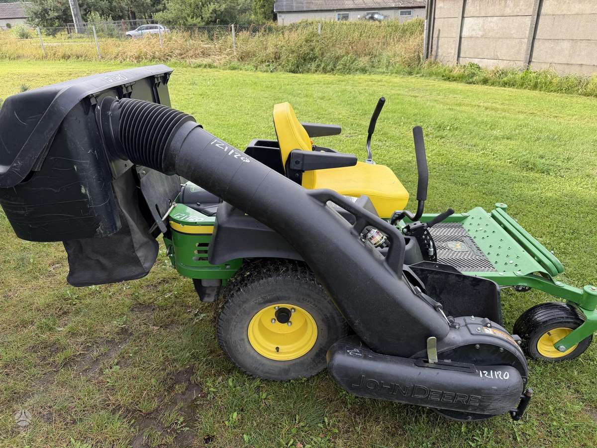 John Deere Z4 series, садовые тракторы