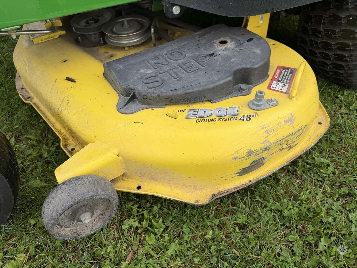 John Deere Z4 series, садовые тракторы