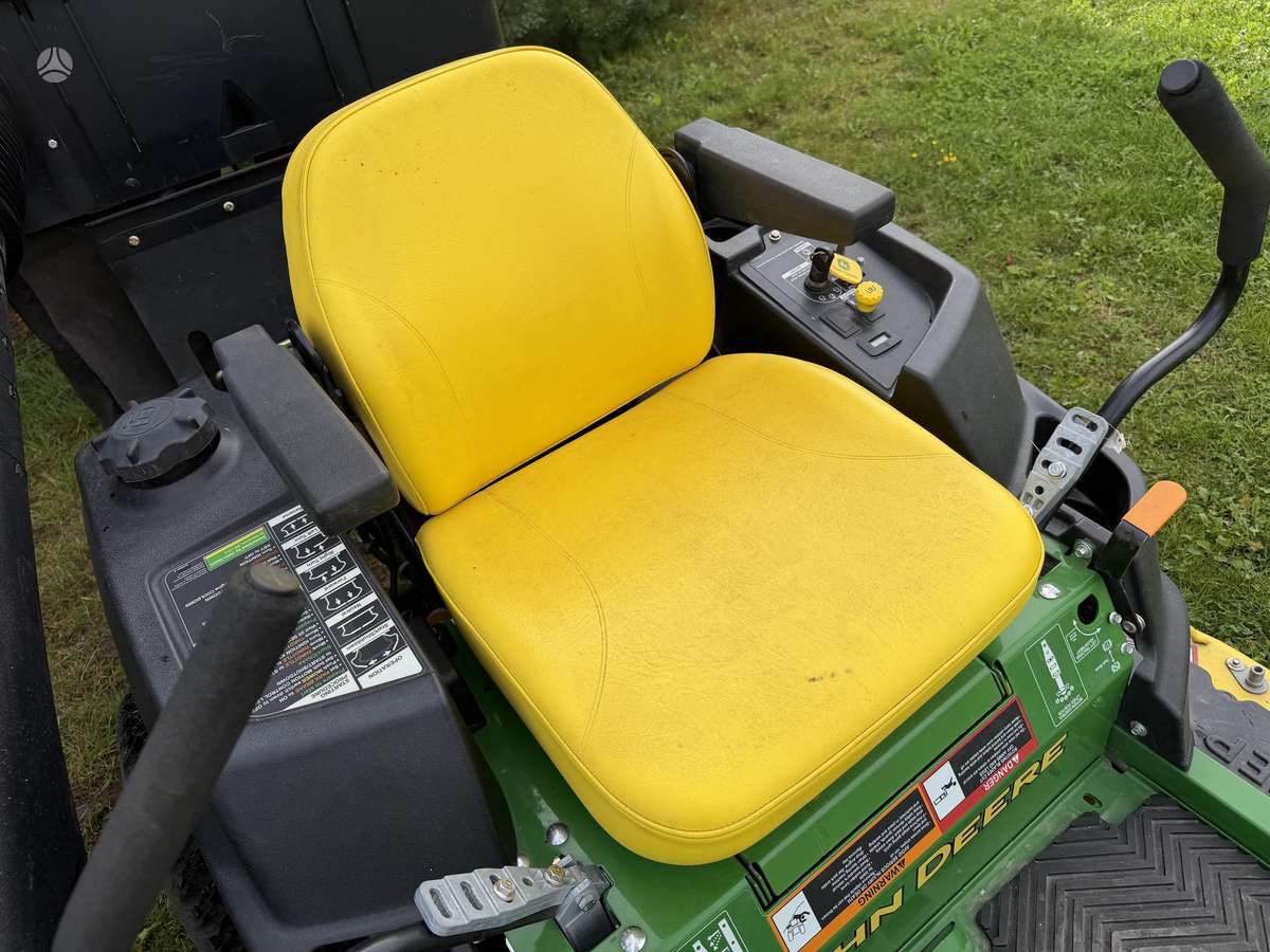 John Deere Z4 series, садовые тракторы