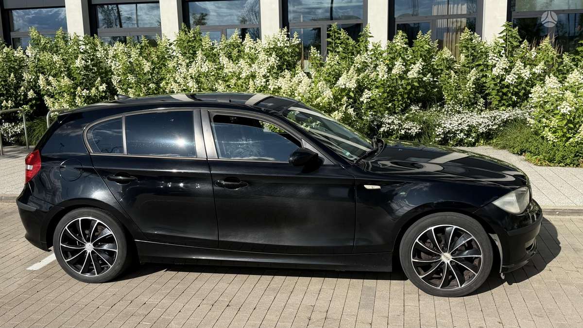 BMW 116, 1.6 l., hatchback