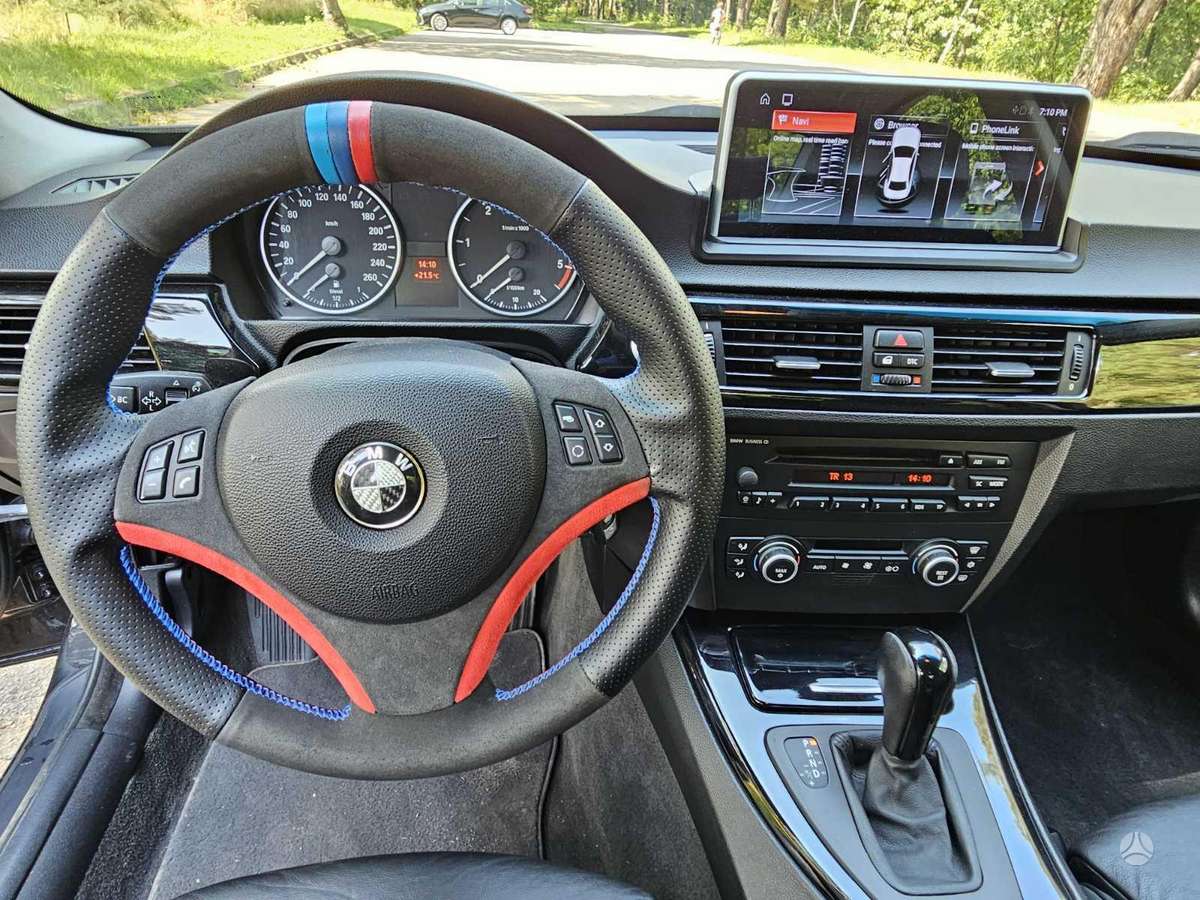 BMW 320, 2.0 l., Седан