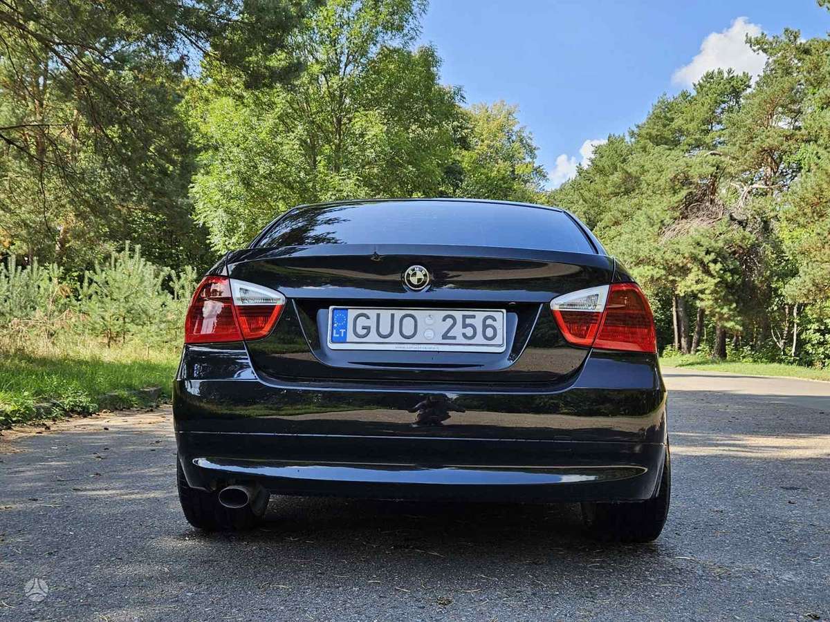 BMW 320, 2.0 l., Седан