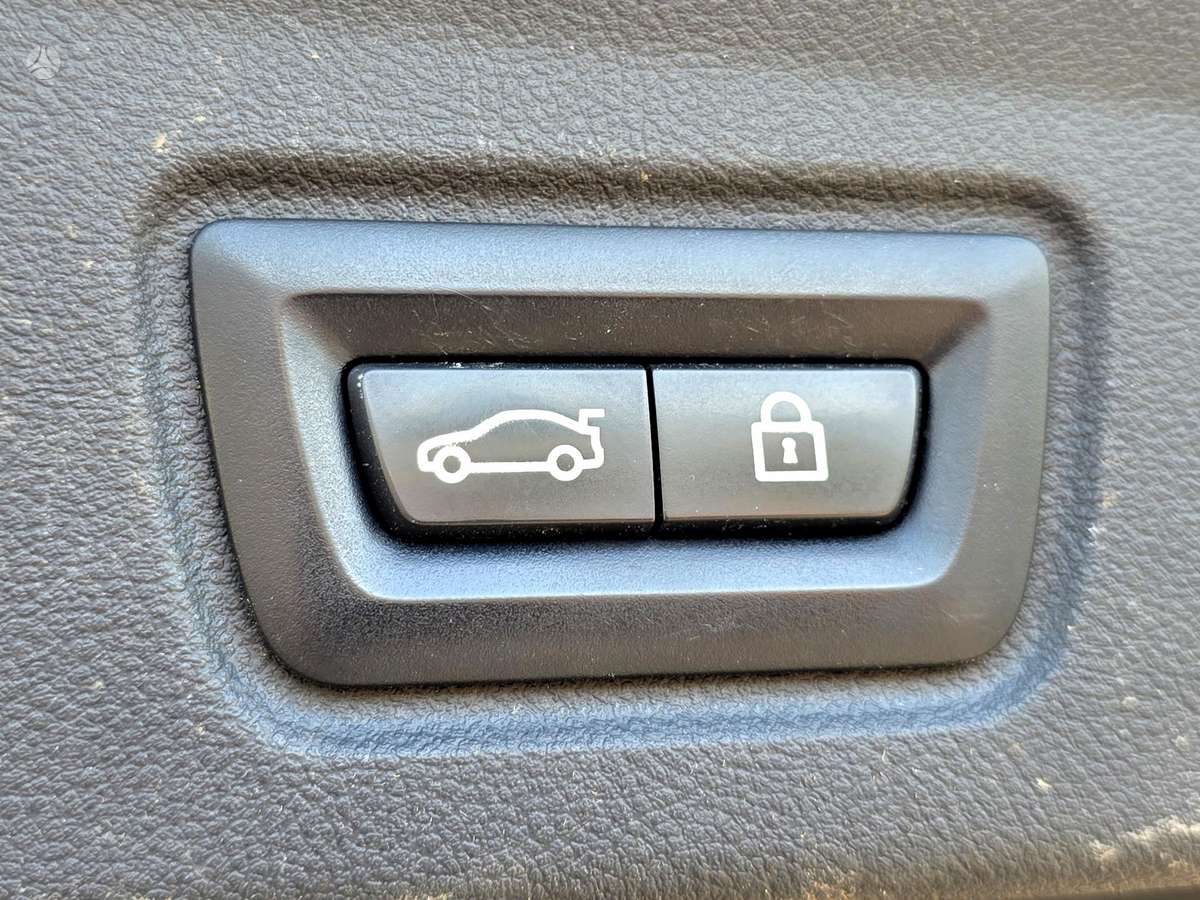 BMW i4, 84 kWh, coupe