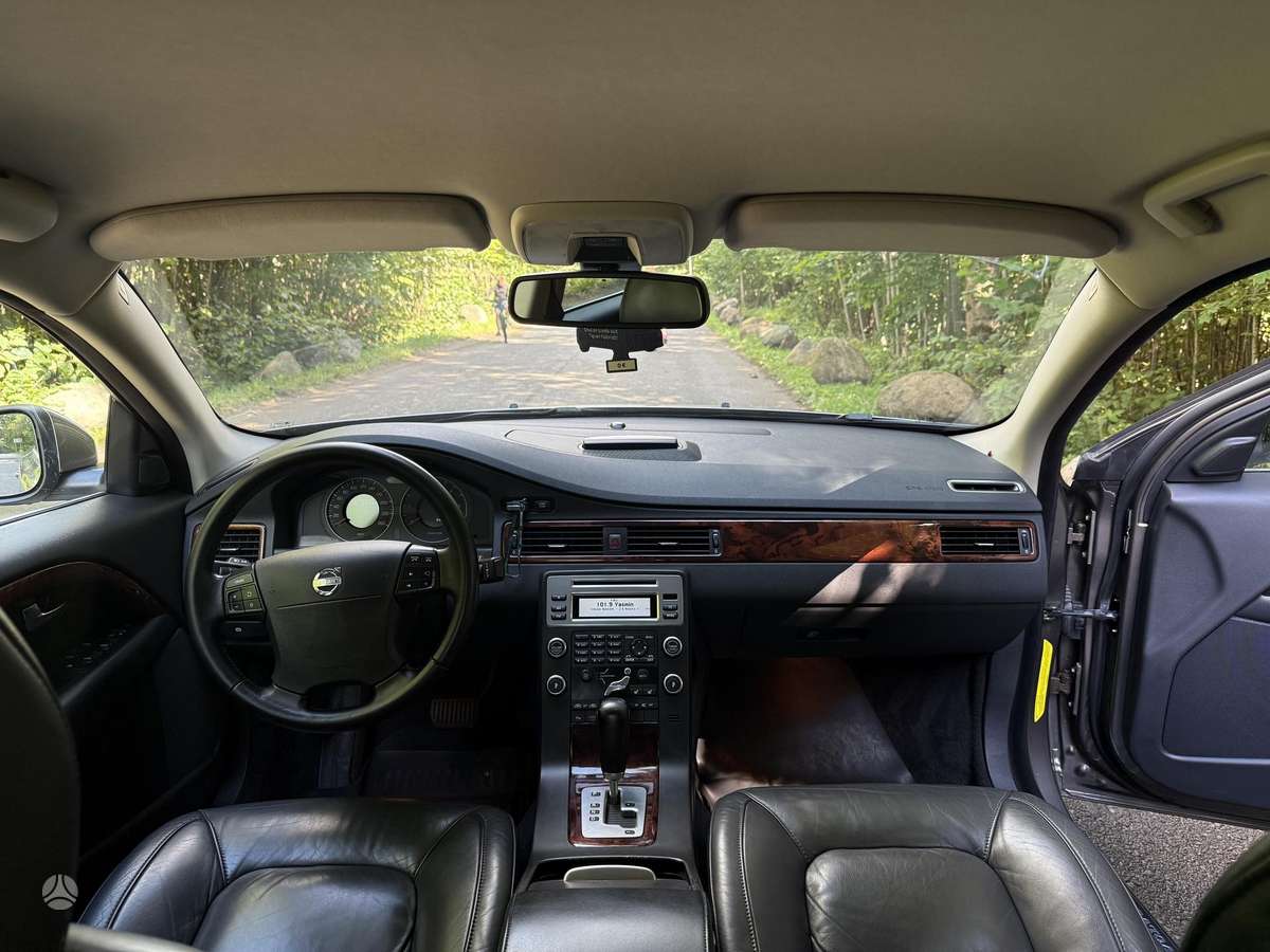 Volvo S80, 2.4 l., Седан