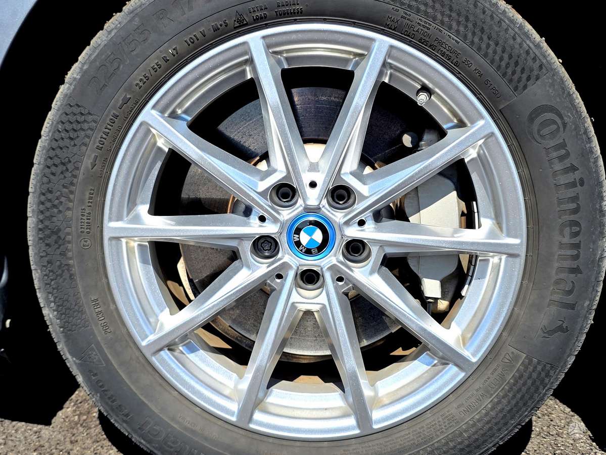 BMW i4, 84 kWh, coupe