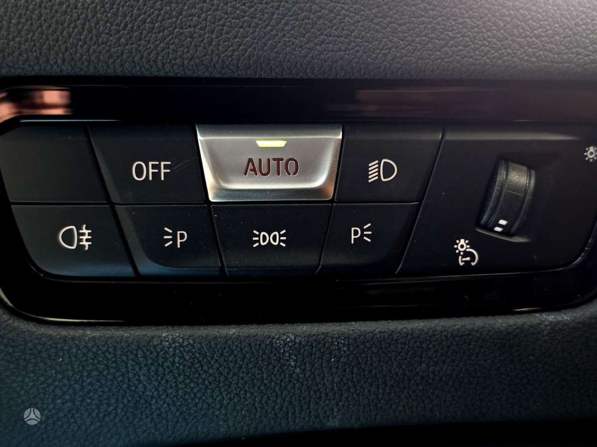 BMW i4, 84 kWh, coupe