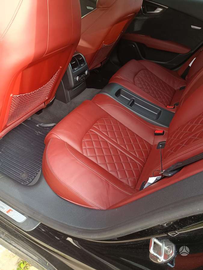Audi S7, hatchback