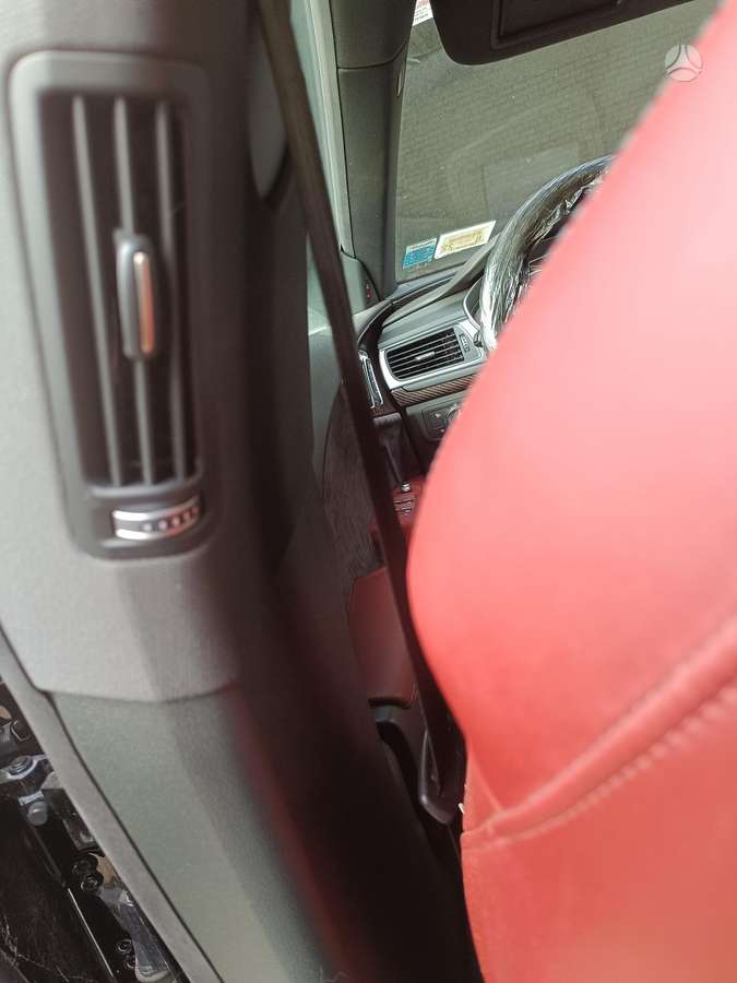 Audi S7, hatchback