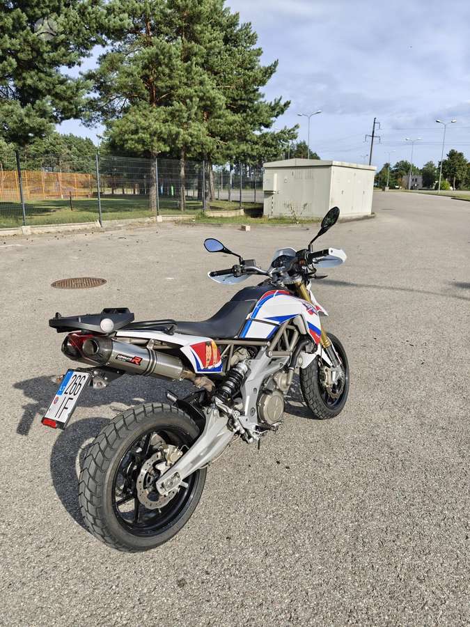 Aprilia Dorsoduro 750cc, supermoto / супермото
