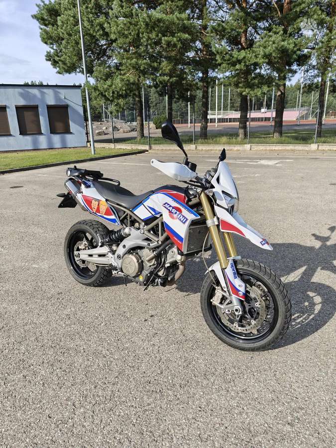 Aprilia Dorsoduro 750cc, supermoto / супермото