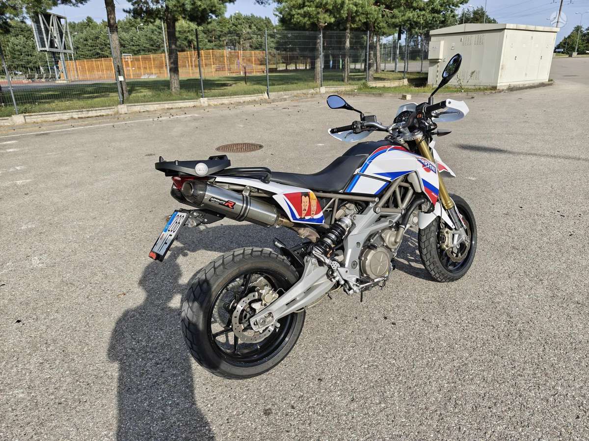 Aprilia Dorsoduro 750cc, supermoto / супермото