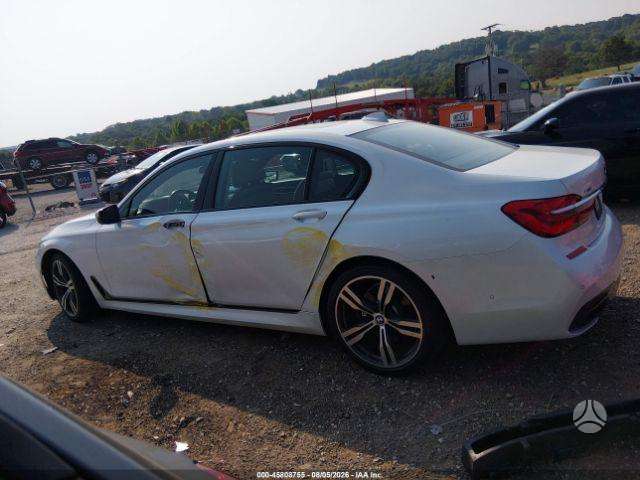 BMW 740 - 6