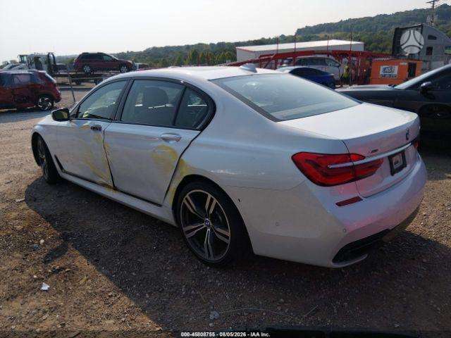 BMW 740 - 8