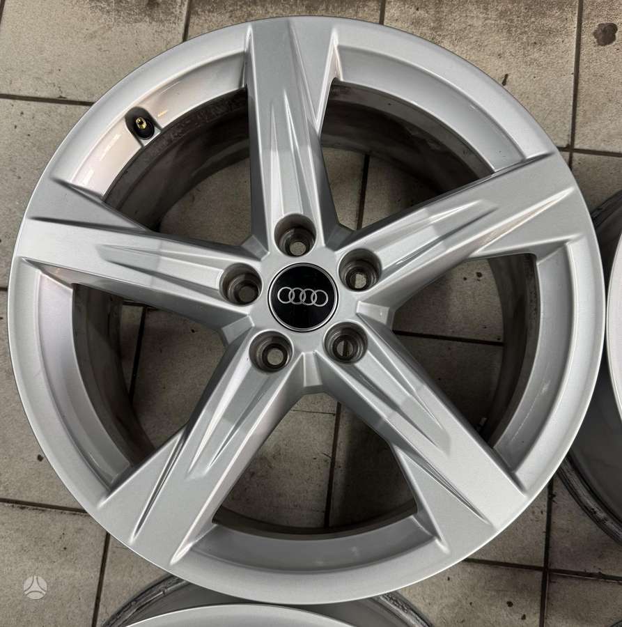 Audi, light alloy, R18
