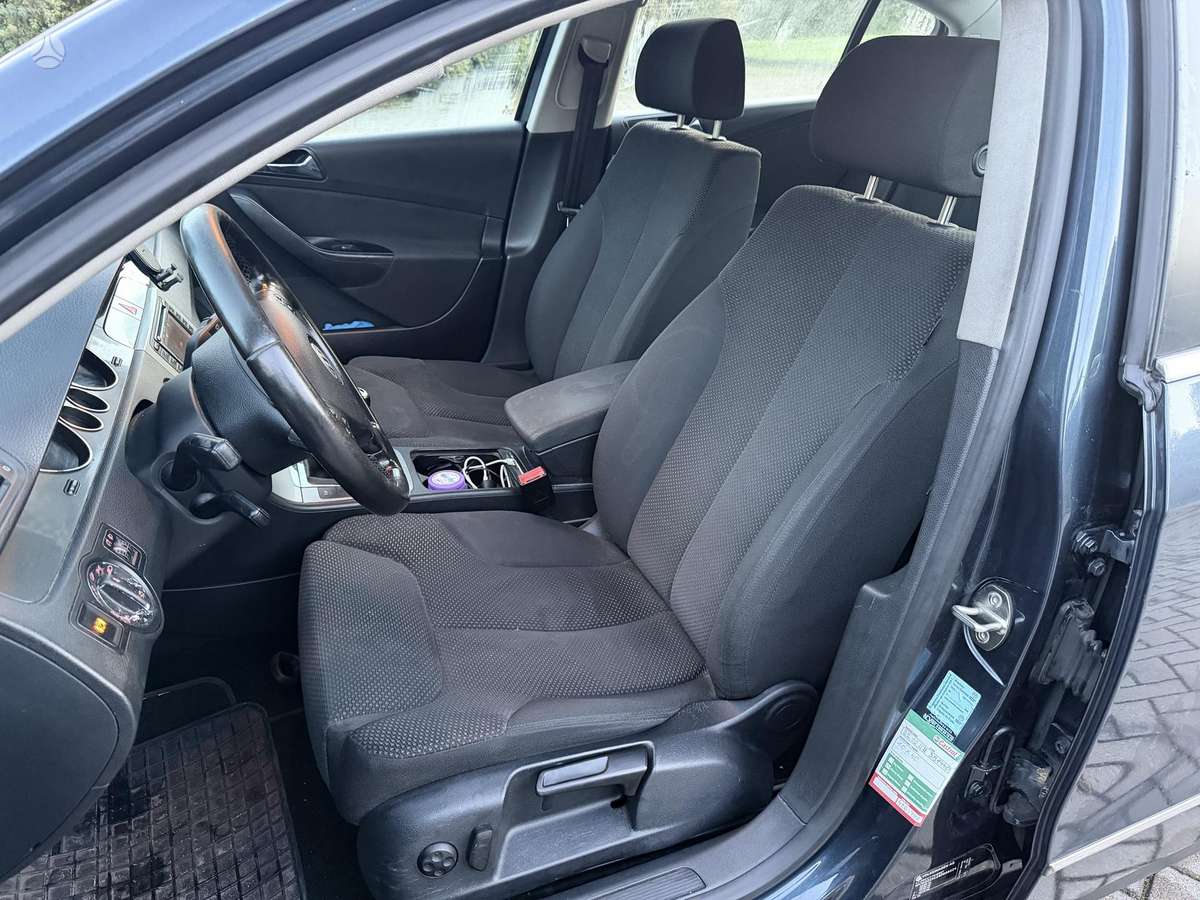 Volkswagen Passat - 9