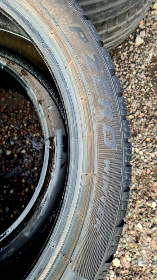 Pirelli P Zero, winter 275/35 R20