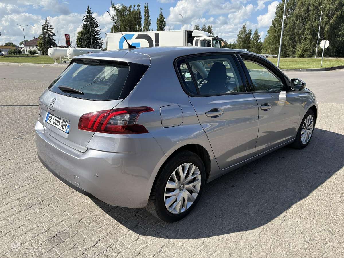 Peugeot 308 - 3