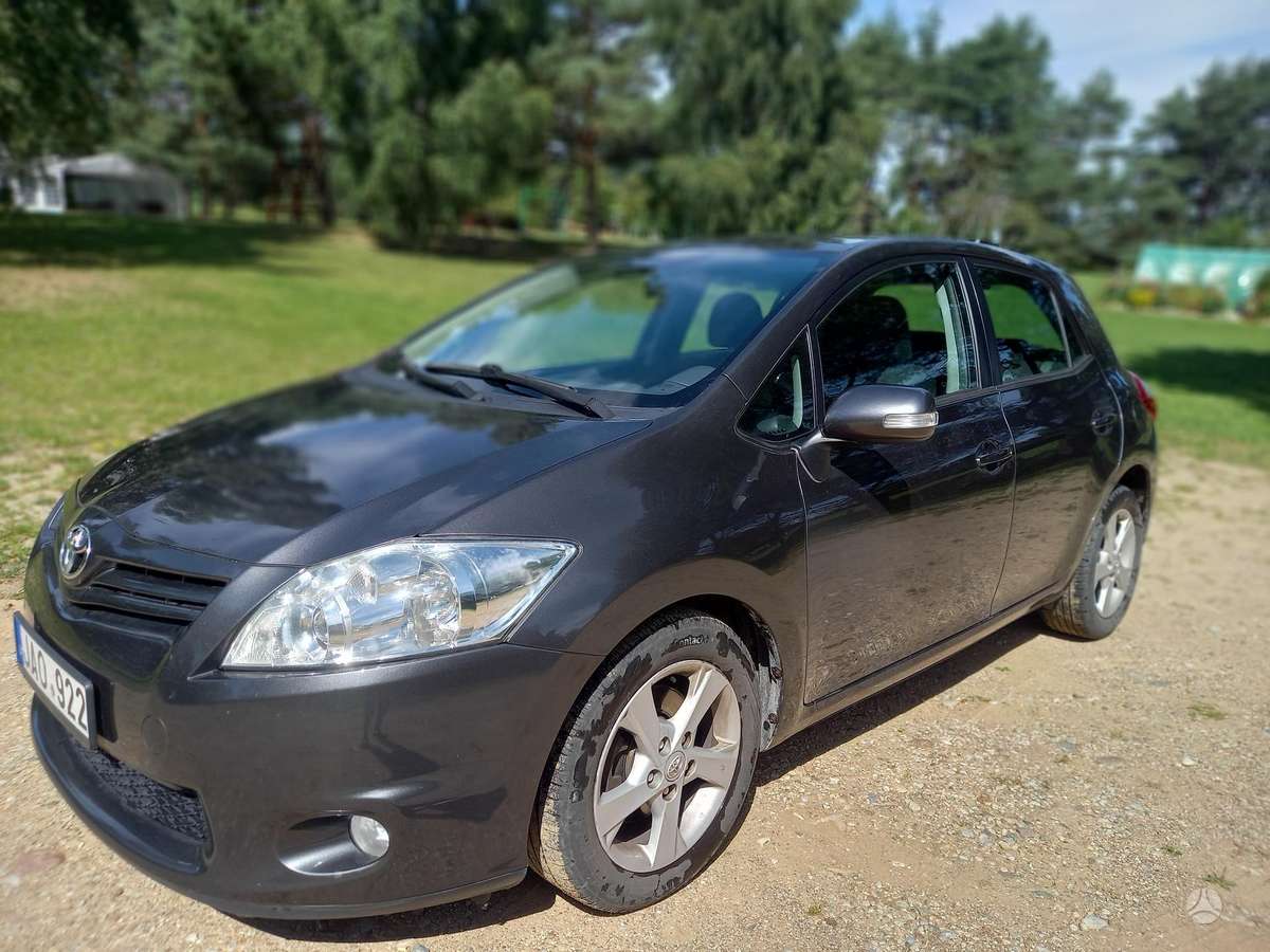 Toyota Auris, 2.0 l., hatchback