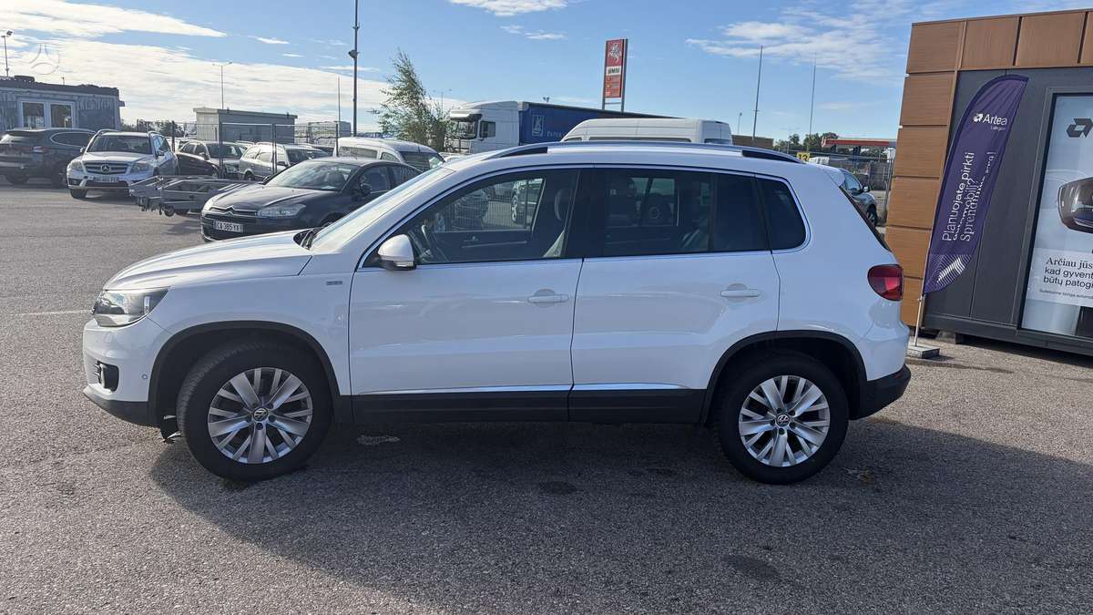 Volkswagen Tiguan - 3