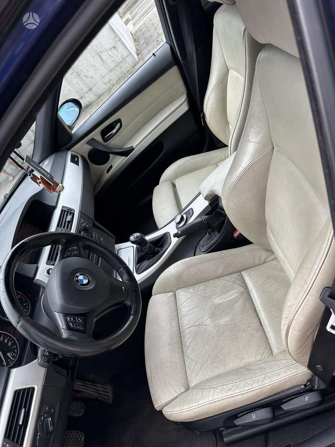 BMW 320, 2.0 l., Седан