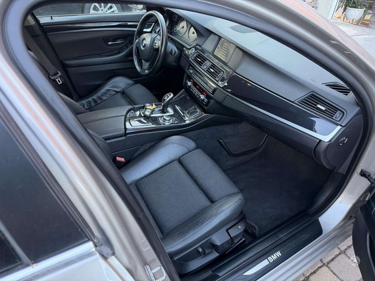 BMW 520, Универсал