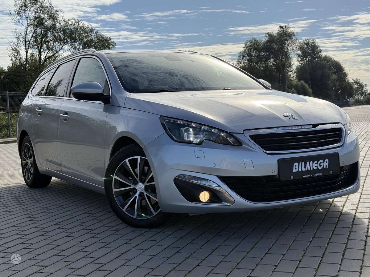 Peugeot 308 - 1