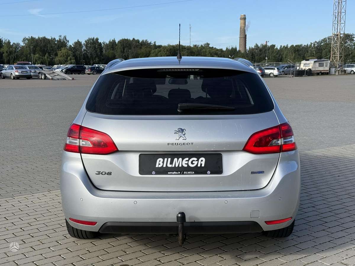 Peugeot 308 - 5