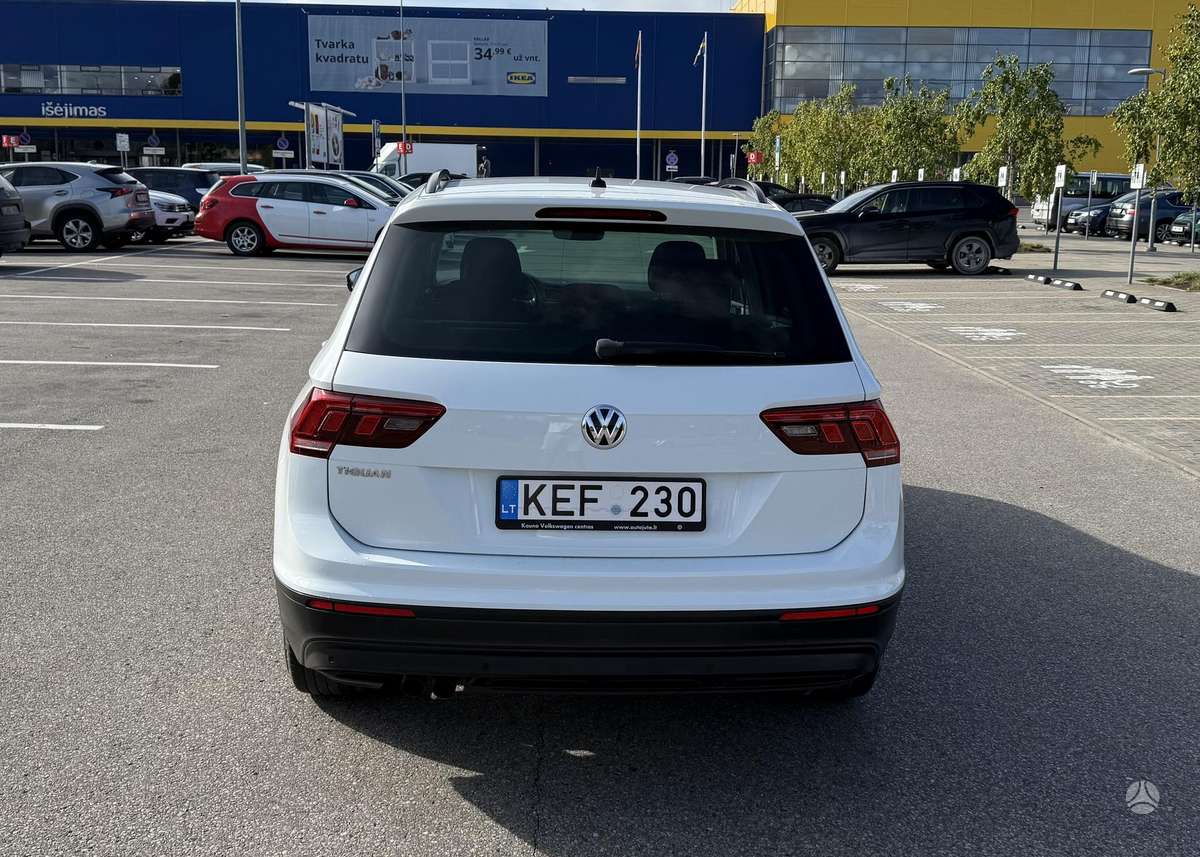 Volkswagen Tiguan - 5