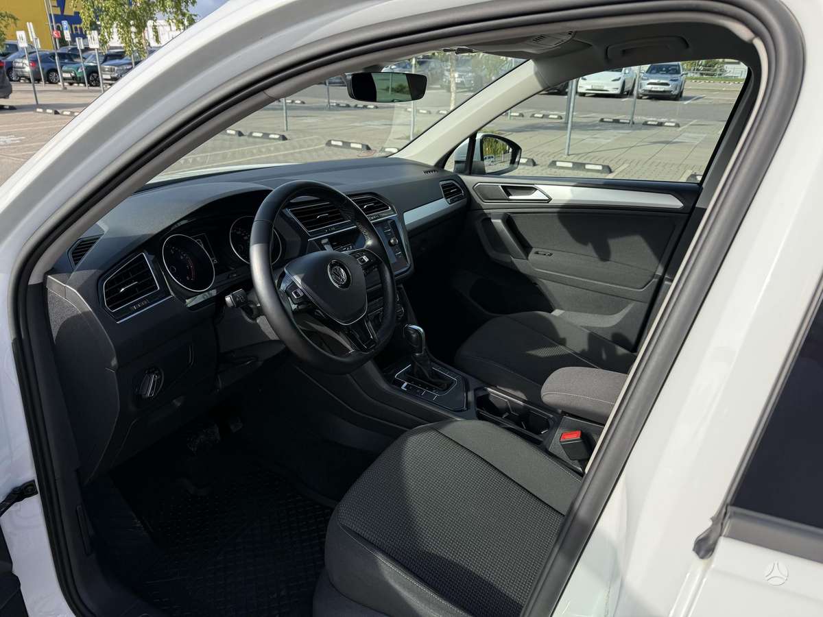 Volkswagen Tiguan - 7