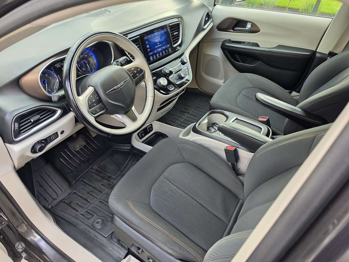 Chrysler Pacifica, 3.6 l., Минивэн